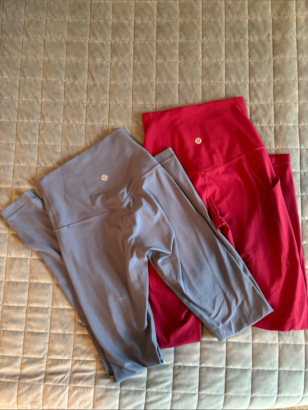lululemon athletica size 0 Athletic Leggings in Blue and Cranberry